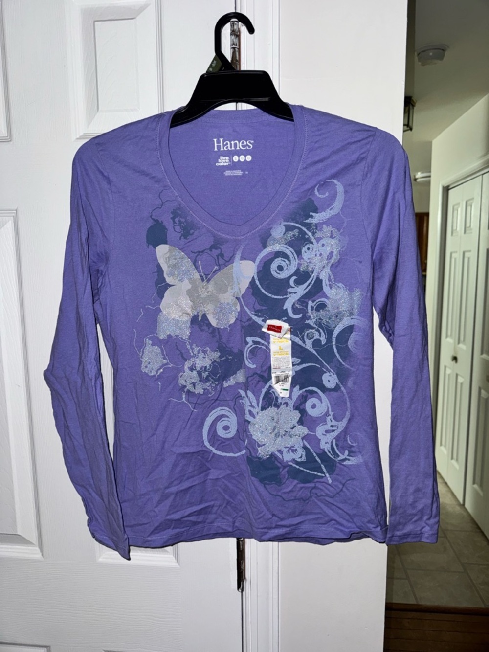 Hanes Women L Purple Butterfly Graphic V-Neck Long Sleeve Cotton Y2K Style NWT - Picture 2 of 8